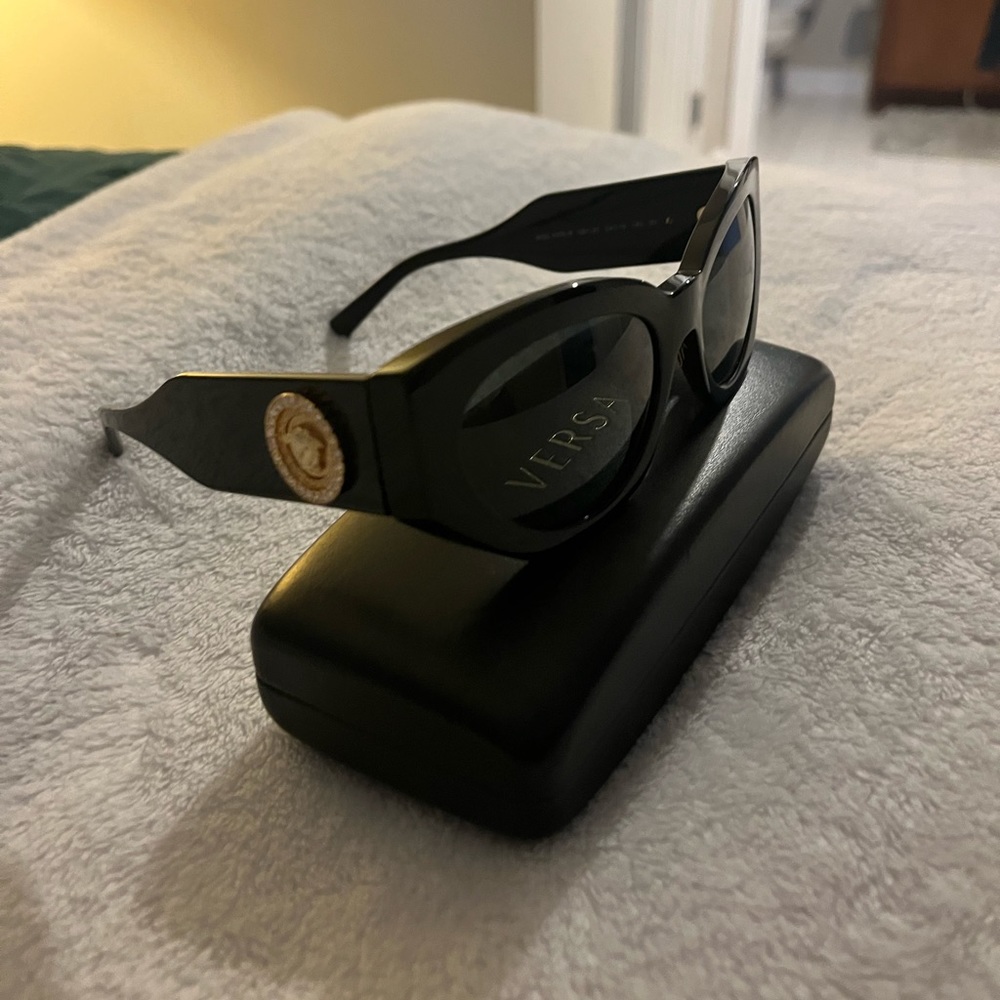Versace Cat-eye Sunglasses